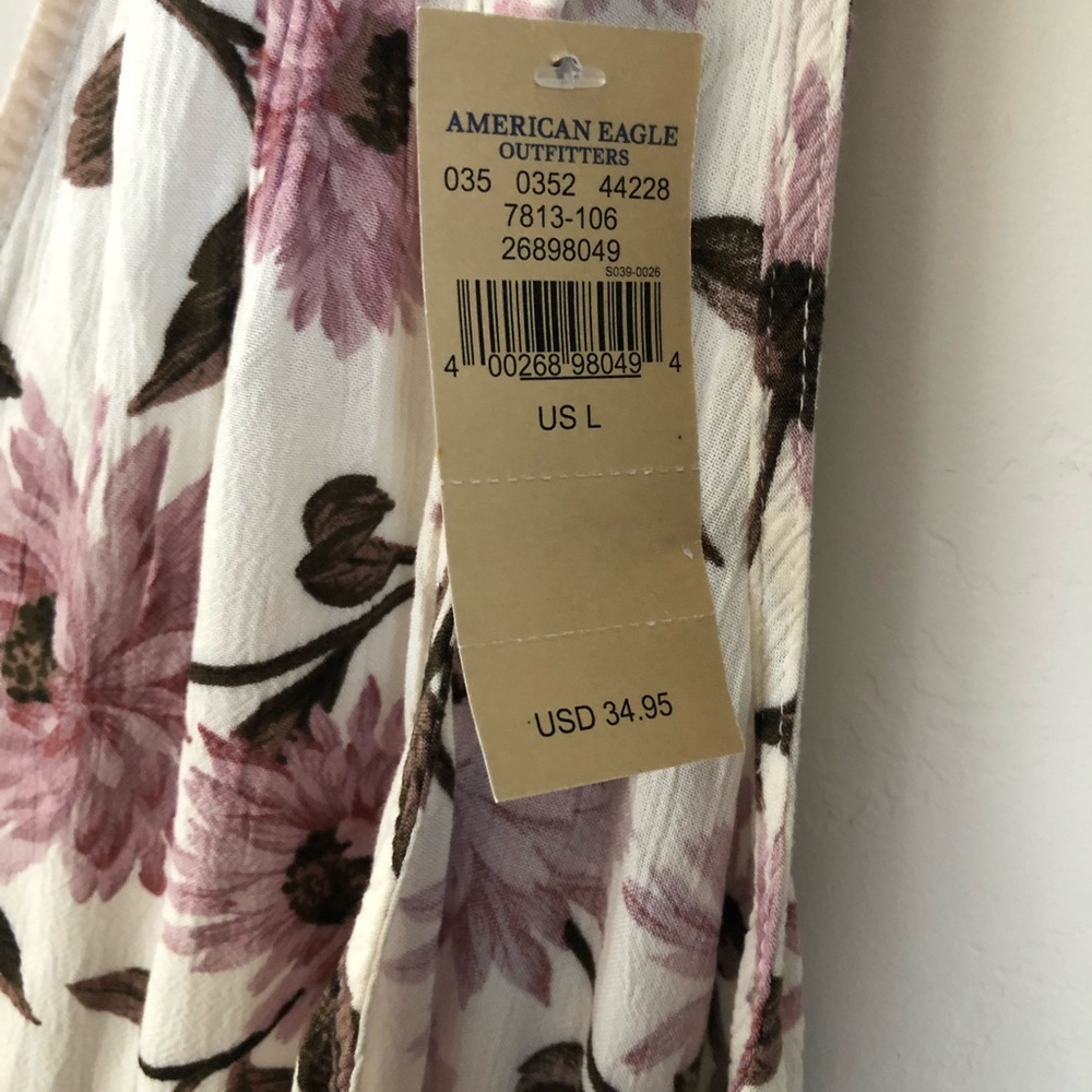 🆕 American Eagle floral tank